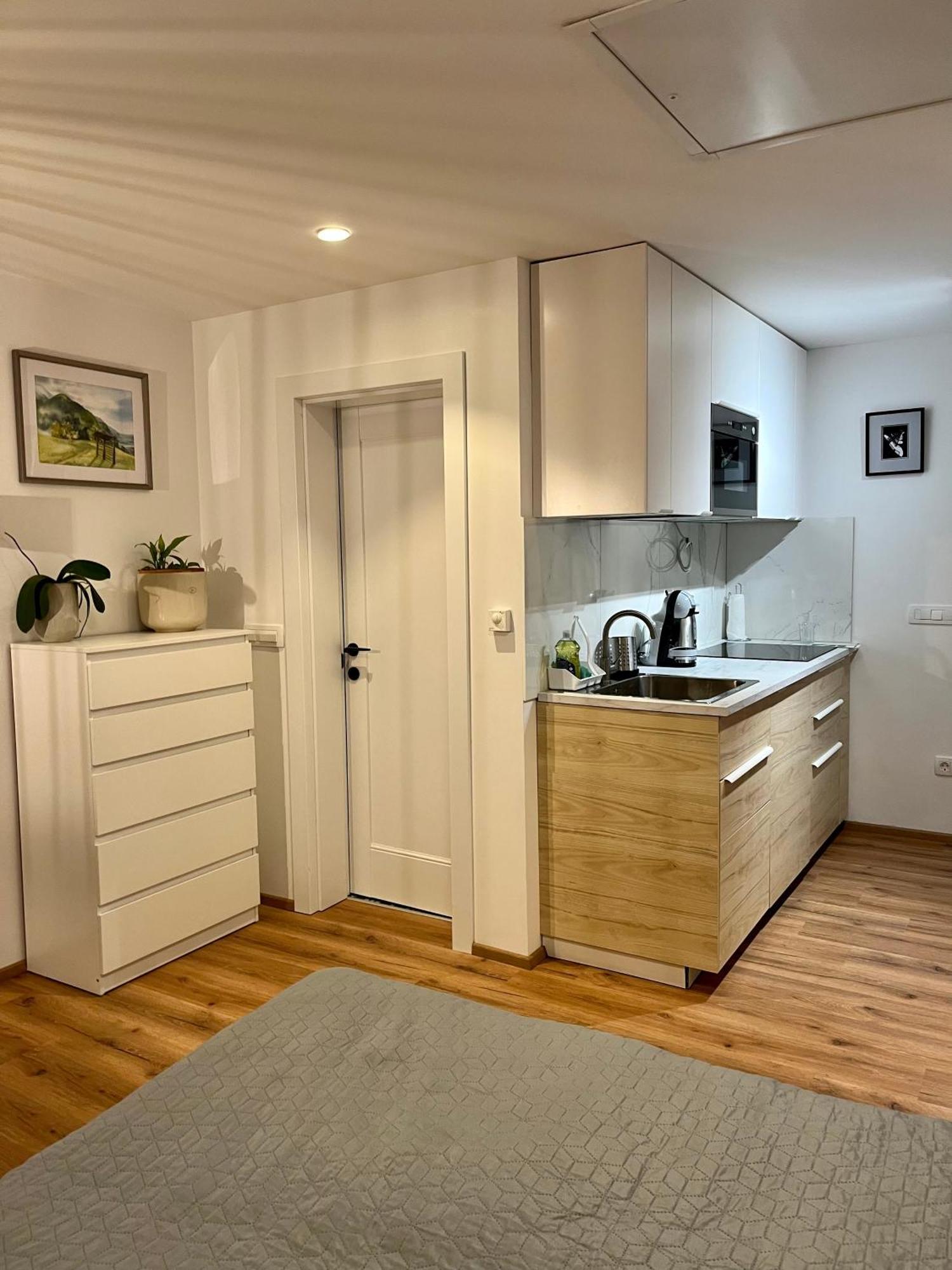 Apartments Pri Fencu Йесенице Екстериор снимка